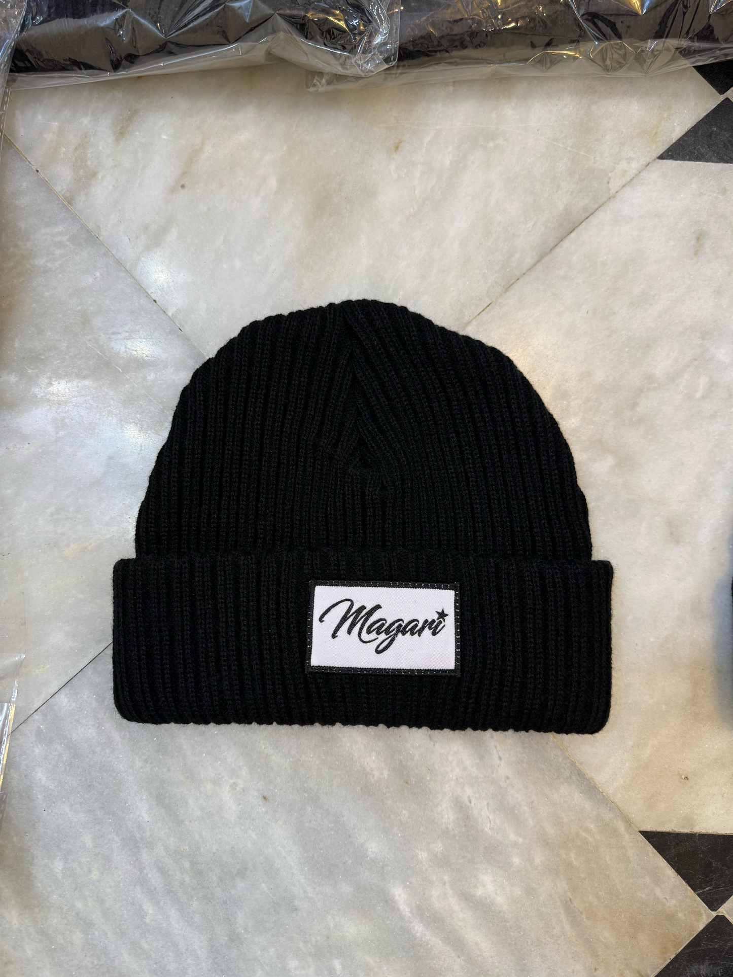 Magari I Bone Beanies I
